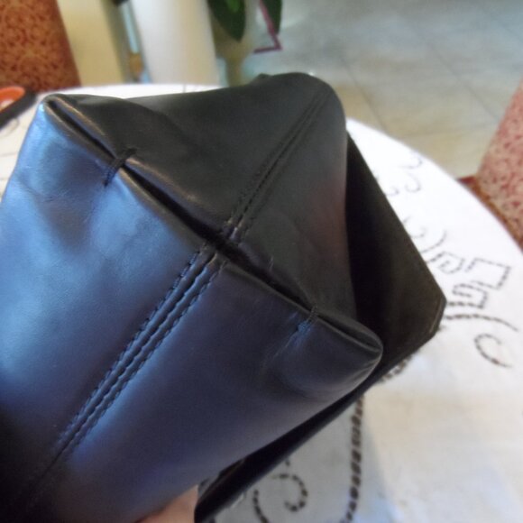 Lanvin Black Quilted/Smooth Leather Shoulder Bag w/ Gunmetal Chain Detail - Picture 10 of 16